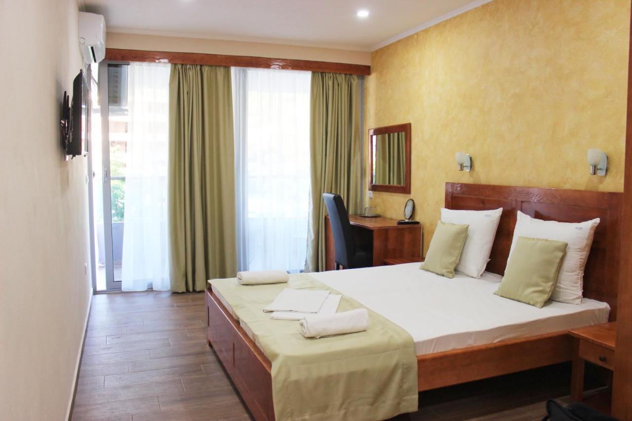 Sirena Marta Hotel Сутоморе Екстериор снимка