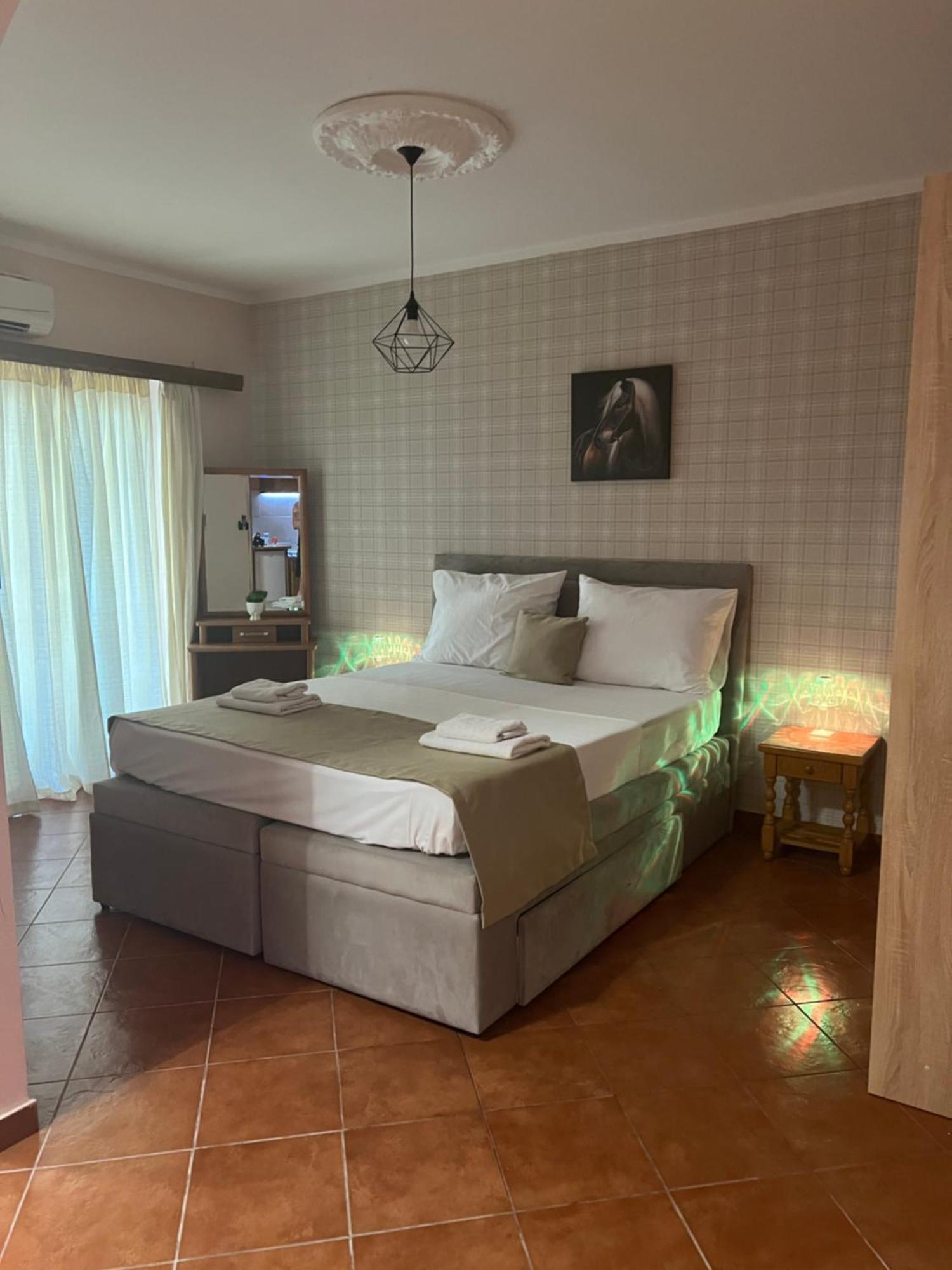 Sirena Marta Hotel Сутоморе Екстериор снимка