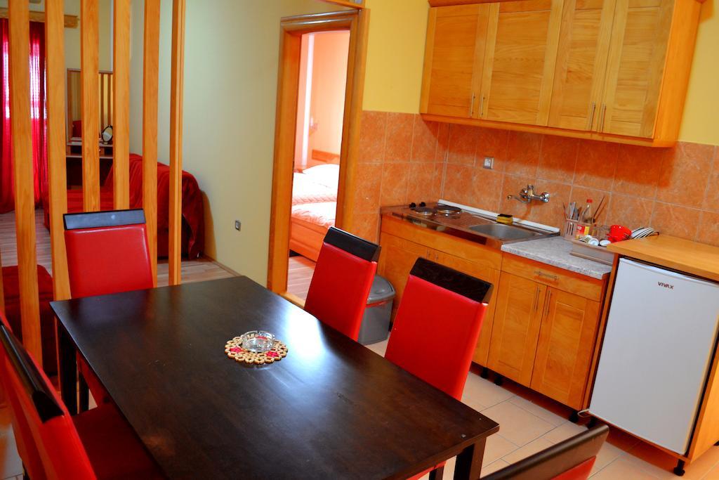 Sirena Marta Hotel Сутоморе Стая снимка
