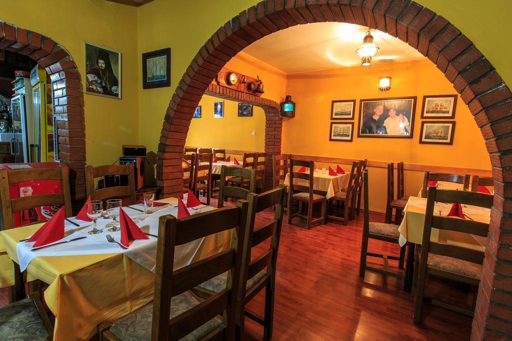Sirena Marta Hotel Сутоморе Екстериор снимка